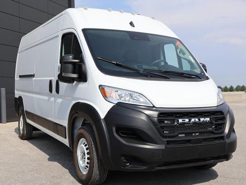 2025 RAM ProMaster 2500 Tradesman