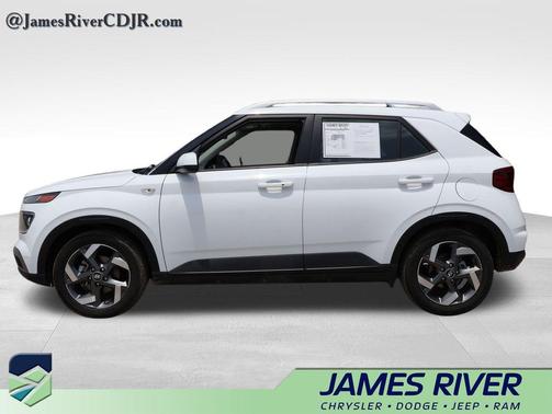 Lunar White 2025 Hyundai VENUE SEL