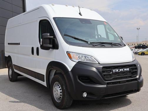 2025 RAM ProMaster 2500 Tradesman