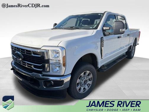 Oxford White 2024 Ford F-250 XLT