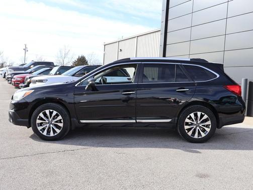2017 Subaru Outback 2.5i Touring