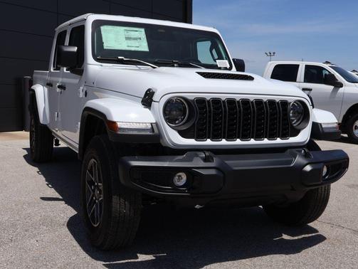 Bright White Clearcoat 2026 Jeep Gladiator Sport S