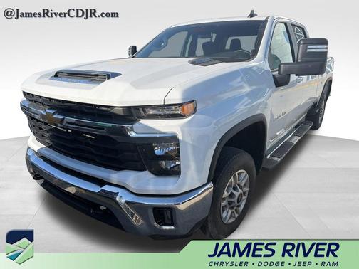 Summit White 2025 Chevrolet Silverado 2500 LT