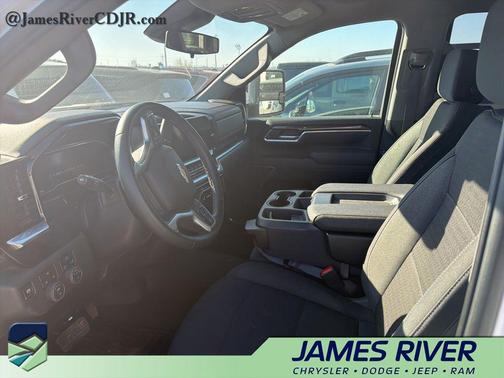 Summit White 2025 Chevrolet Silverado 2500 LT