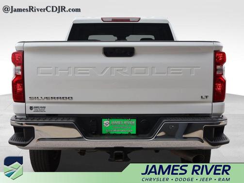 Summit White 2025 Chevrolet Silverado 2500 LT