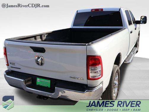 2024 RAM 3500 Big Horn Crew Cab 4x4 8' Box