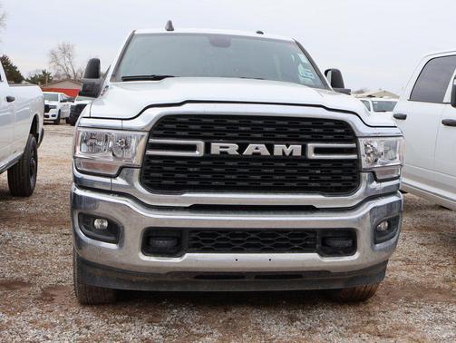 2024 RAM 3500 Big Horn Crew Cab 4x4 8' Box