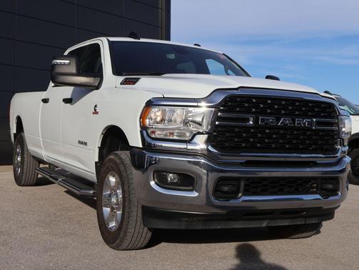 2024 RAM 3500 Big Horn Crew Cab 4x4 8' Box