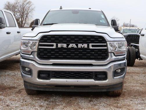 2024 RAM 3500 Big Horn Crew Cab 4x4 8' Box