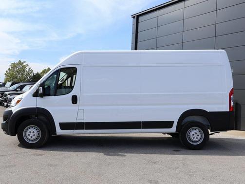 2025 RAM ProMaster 2500 Tradesman