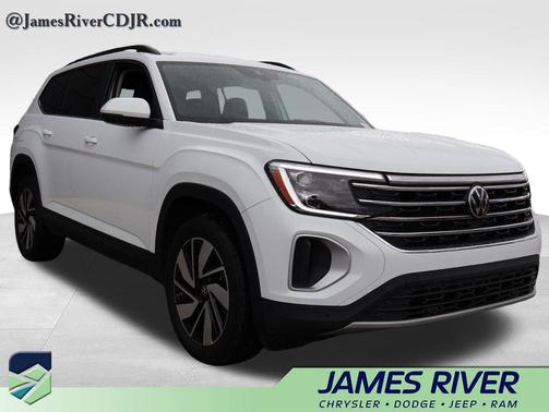 Pure White 2025 Volkswagen Atlas 2.0T SE w/Technology 4MOTION