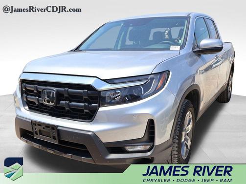 Crystal Black Pearl 2025 Honda Ridgeline RTL