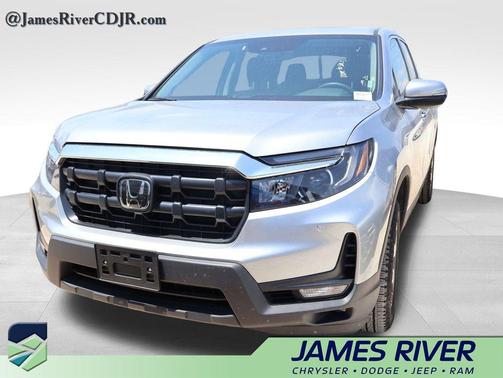 Crystal Black Pearl 2025 Honda Ridgeline RTL