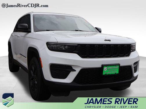 Bright White Clearcoat 2025 Jeep Grand Cherokee Altitude