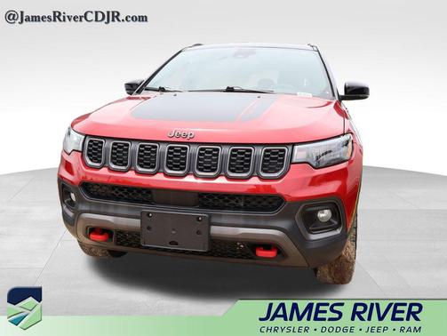 Red Hot Pearlcoat 2025 Jeep Compass Trailhawk