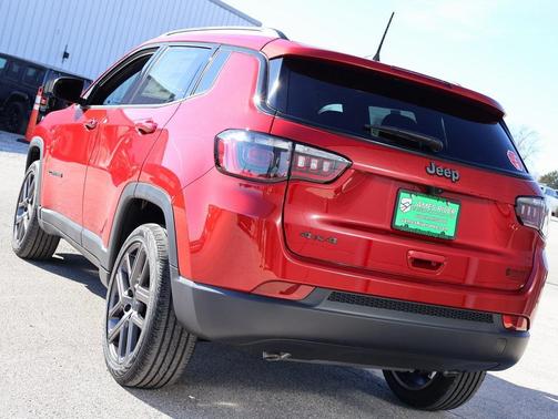 2026 Jeep Compass Latitude