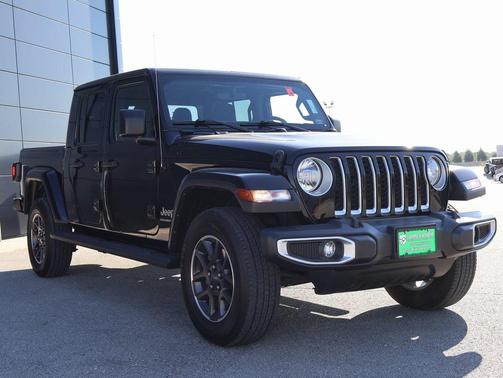 2023 Jeep Gladiator Overland