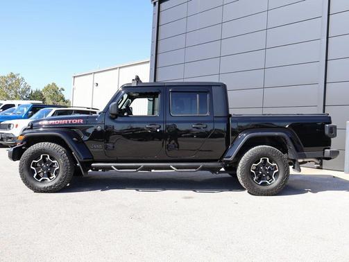 2022 Jeep Gladiator Sport S