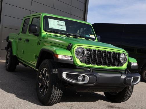 2026 Jeep Gladiator Sahara 4x4