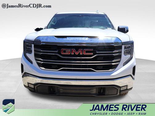 Summit White 2024 GMC Sierra 1500 SLT
