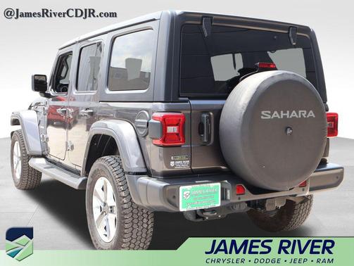 Granite Crystal Metallic Clearcoat 2021 Jeep Wrangler Unlimited Sahara