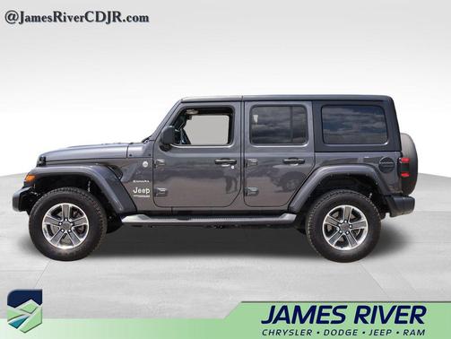 Granite Crystal Metallic Clearcoat 2021 Jeep Wrangler Unlimited Sahara