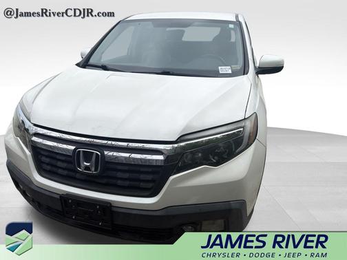 White Diamond Pearl 2017 Honda Ridgeline RTL