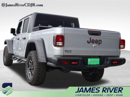 Silver Zynith Clearcoat 2023 Jeep Gladiator Rubicon
