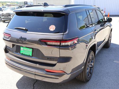 Baltic Gray Metallic Clearcoat 2026 Jeep Grand Cherokee L Limited