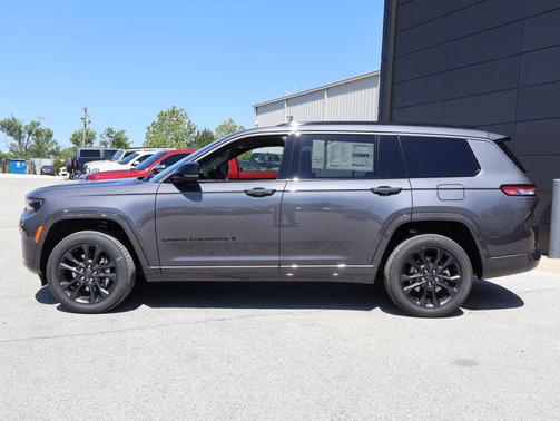 Baltic Gray Metallic Clearcoat 2026 Jeep Grand Cherokee L Limited