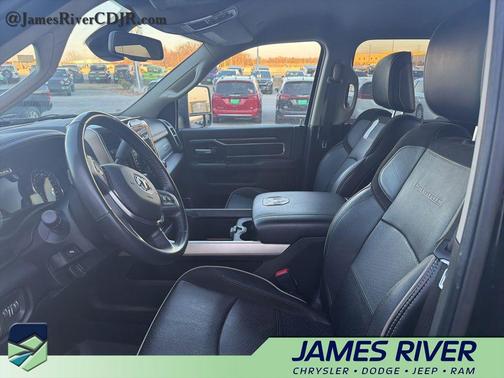 2023 RAM 2500 Laramie Crew Cab 4x4 6'4' Box