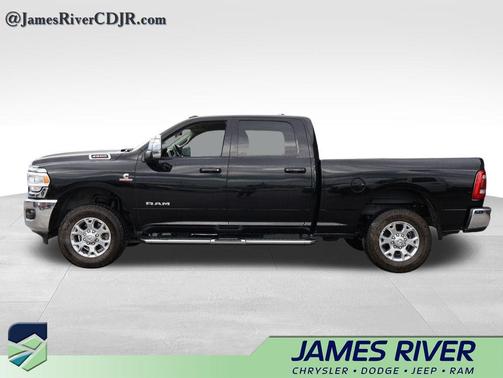 2023 RAM 2500 Laramie Crew Cab 4x4 6'4' Box