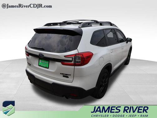 Crystal White Pearl 2023 Subaru Ascent Onyx Edition 7-Passenger