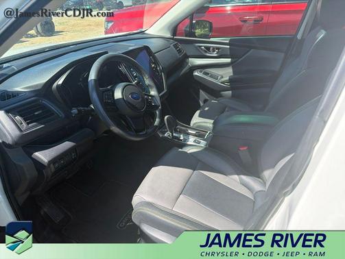 Crystal White Pearl 2023 Subaru Ascent Onyx Edition 7-Passenger