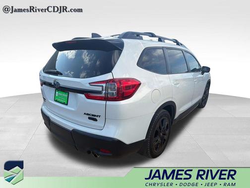 Crystal White Pearl 2023 Subaru Ascent Onyx Edition 7-Passenger