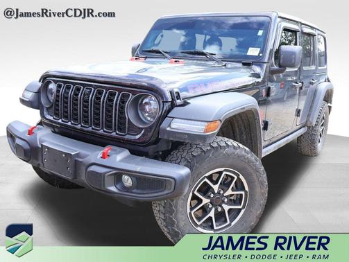 Black Clearcoat 2024 Jeep Wrangler Rubicon