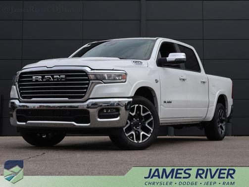 Ivory White Tri-Coat Pearlcoat 2026 RAM 1500 Laramie