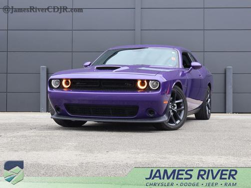 Plum Crazy Pearlcoat 2023 Dodge Challenger R/T