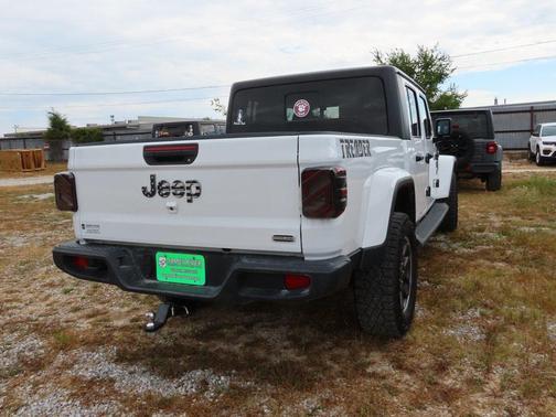 2022 Jeep Gladiator Overland