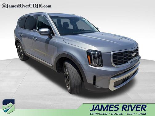 Everlasting Silver 2025 Kia Telluride S