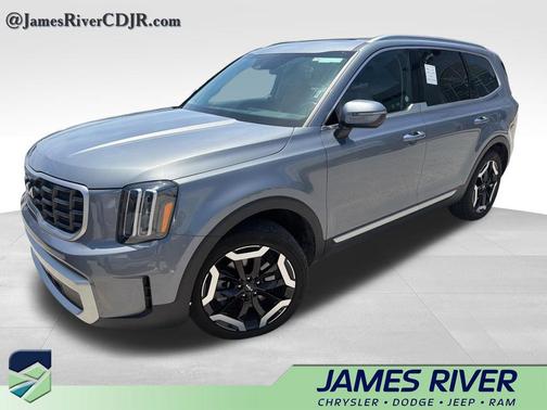 Everlasting Silver 2025 Kia Telluride S