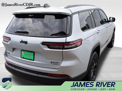 Silver Zynith 2024 Jeep Grand Cherokee L Altitude