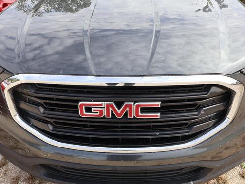 Graphite Gray Metallic 2019 GMC Terrain SLE