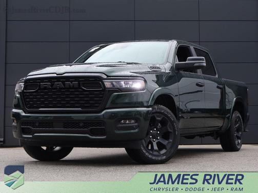 Serrano Green Metallic 2026 RAM 1500 Big Horn/Lone Star