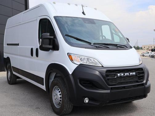 2025 RAM ProMaster 2500 Tradesman
