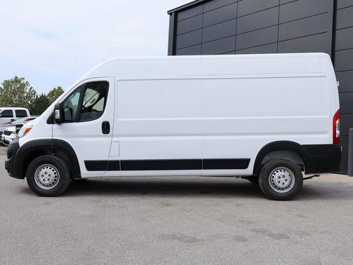 2025 RAM ProMaster 2500 Tradesman
