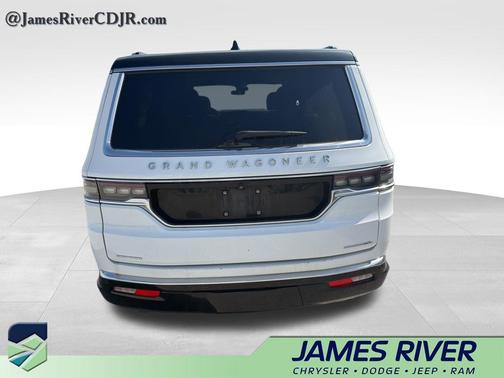 2023 Jeep Grand Wagoneer L Series II 4x4