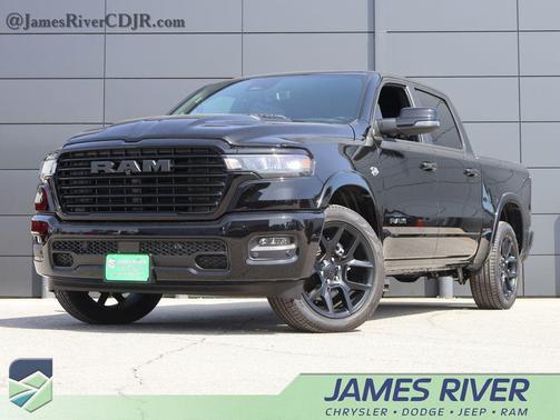 Diamond Black Crystal Pearlcoat 2026 RAM 1500 Laramie