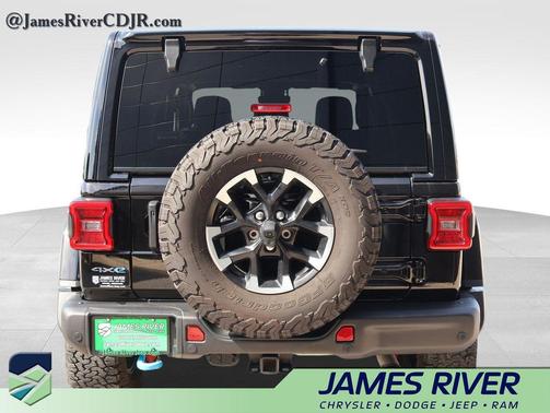 Black Clearcoat 2024 Jeep Wrangler 4xe Rubicon X