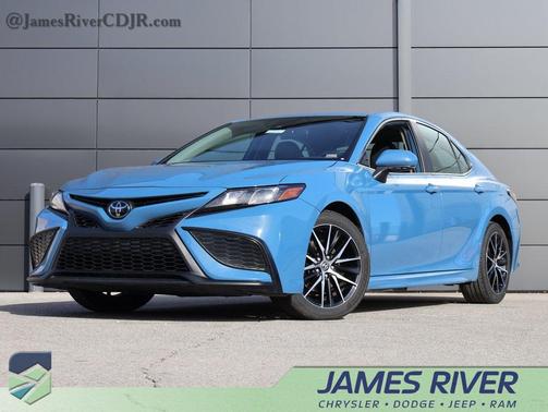 2024 Toyota Camry SE